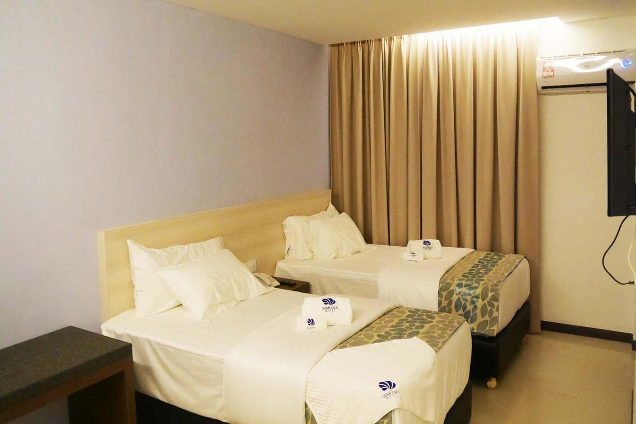 Samudra Hotel Kuching Exterior foto